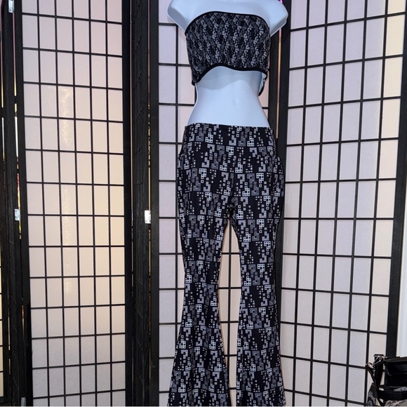 Tipper Crop Top/Matching Flares
